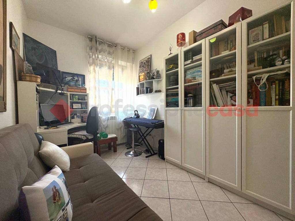 Appartamento a Terracina in VIA EDMONDO DE AMICIS, 14 - Foto 3