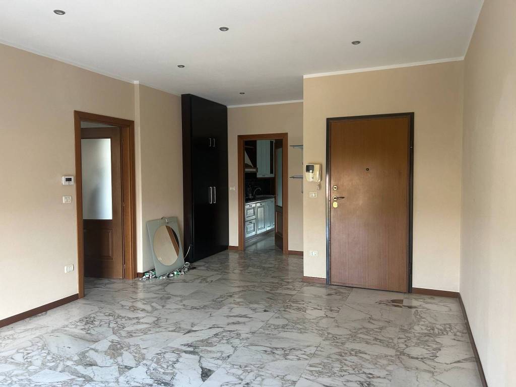 Appartamento a Castagnole delle lanze in Piazza Antonio Martini, 2 - Foto 5