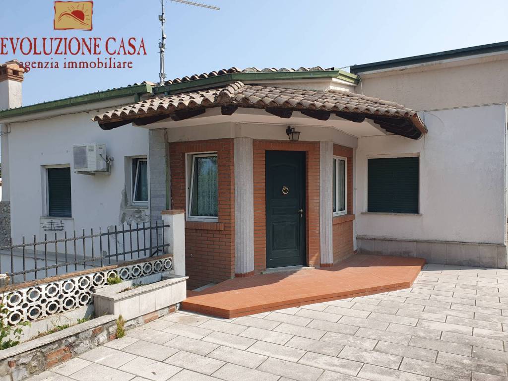 Casa indipendente a Monfalcone in dei castellieri, 25 - Foto 2