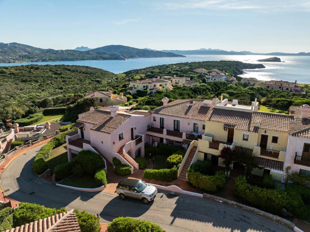 Appartamento a Arzachena in Via Capo Ferro - Foto 2