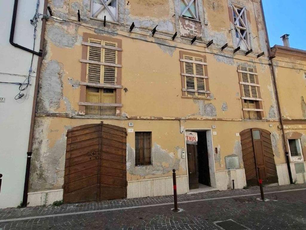 Casa indipendente a Nereto in Via Italo De Berardinis, 69 - Foto 2
