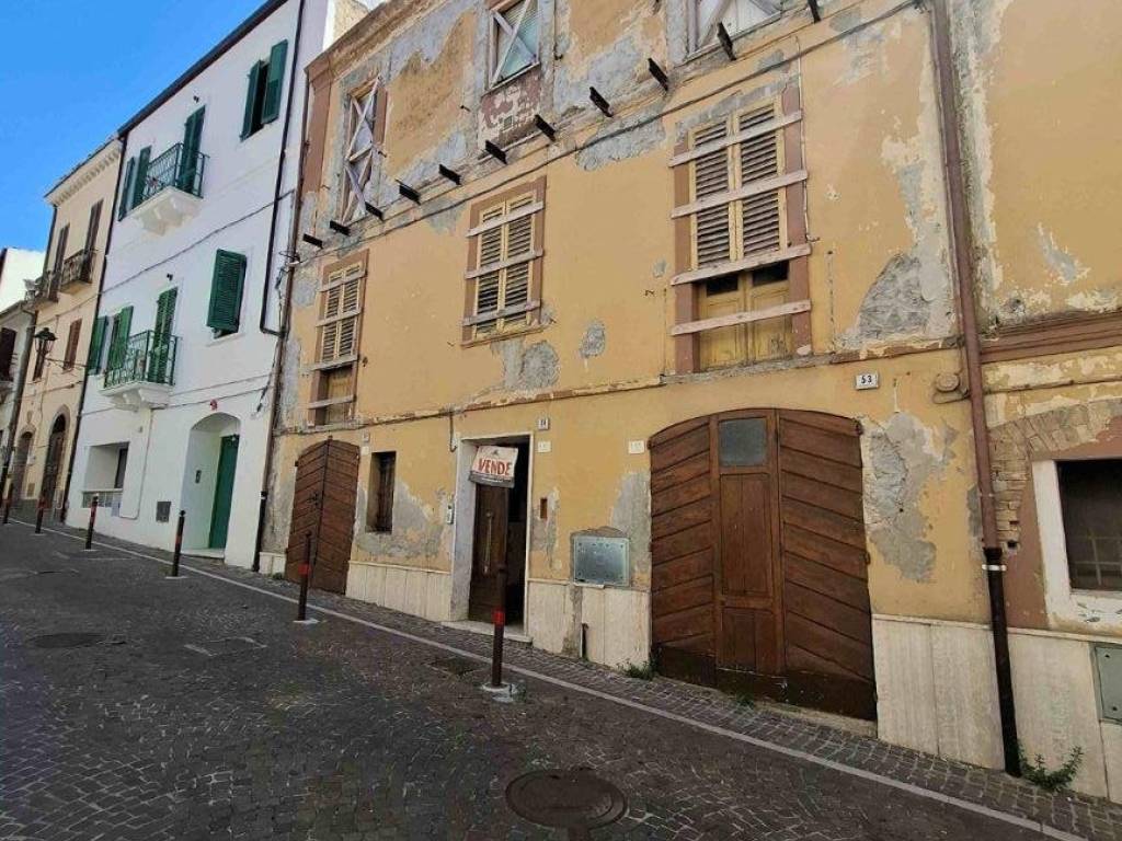 Casa indipendente a Nereto in Via Italo De Berardinis, 69 - Foto 3