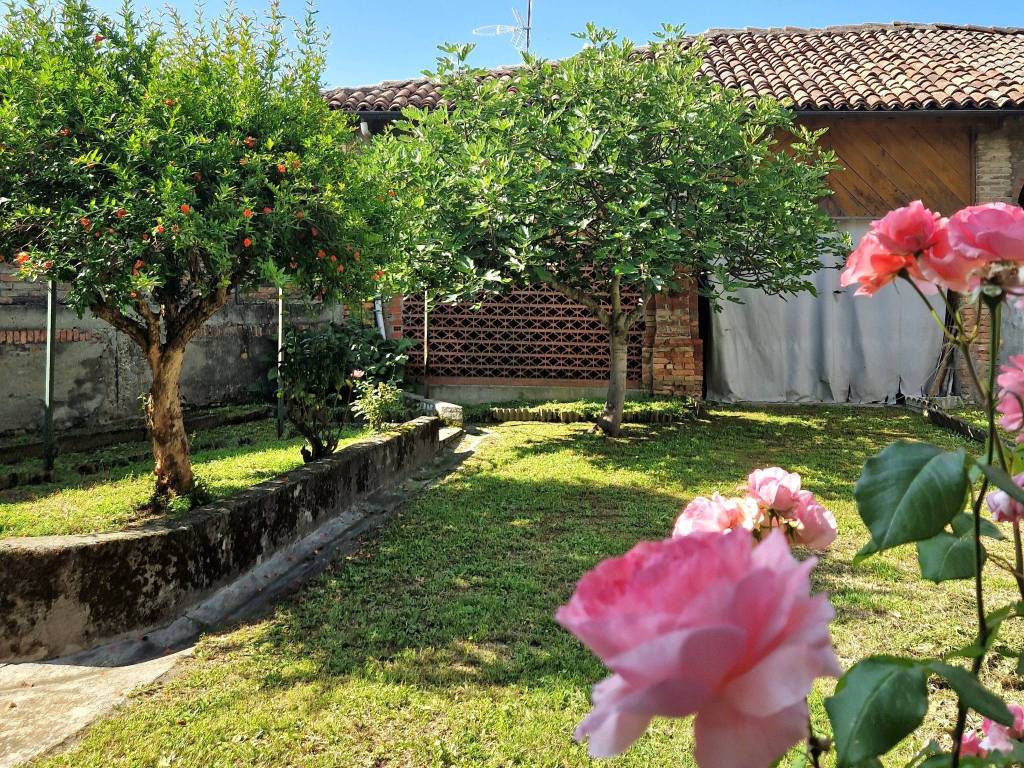Casa indipendente a Casorzo in Via Scoffone Costa, 9 - Foto 2