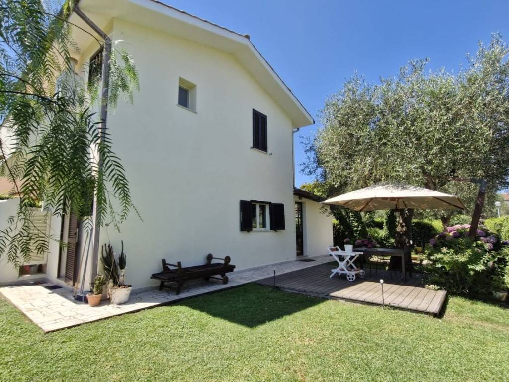 Villa a Sabaudia in Via dei Gemelli, 14 - Foto 4