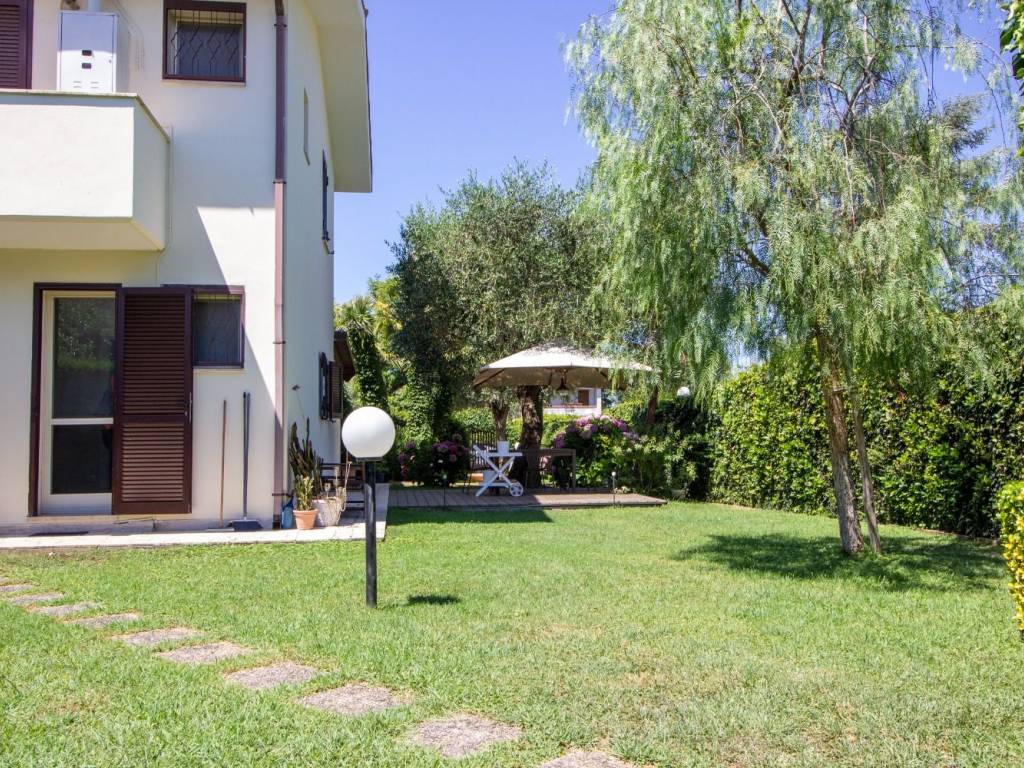 Villa a Sabaudia in Via dei Gemelli, 14 - Foto 5