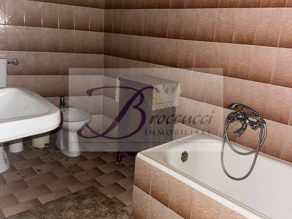 Casa indipendente a Cuasso al monte - Foto 4