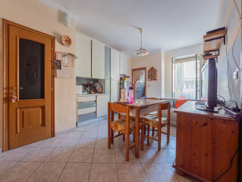 Appartamento a Asti in Via Gioacchino Rossini, 15 - Foto 2