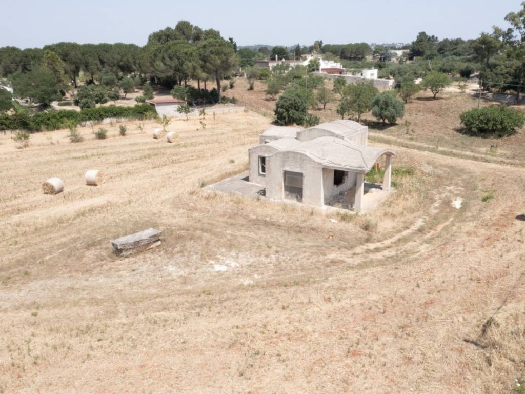 Villa a Martina franca in Strada Falcecchia Zona H - Foto 3