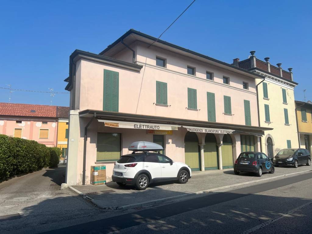 Palazzo / stabile a Leno in Via Badia, 79 - Foto 2