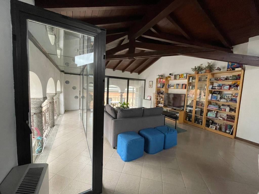 Attico / mansarda a Borgomanero in Corso Roma, 58 - Foto 3