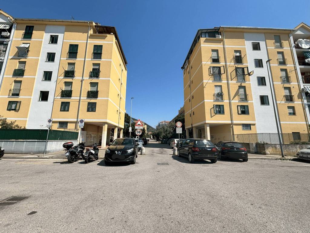 Appartamento a Salerno in Viale Salvo D'Acquisto, 23 - Foto 3