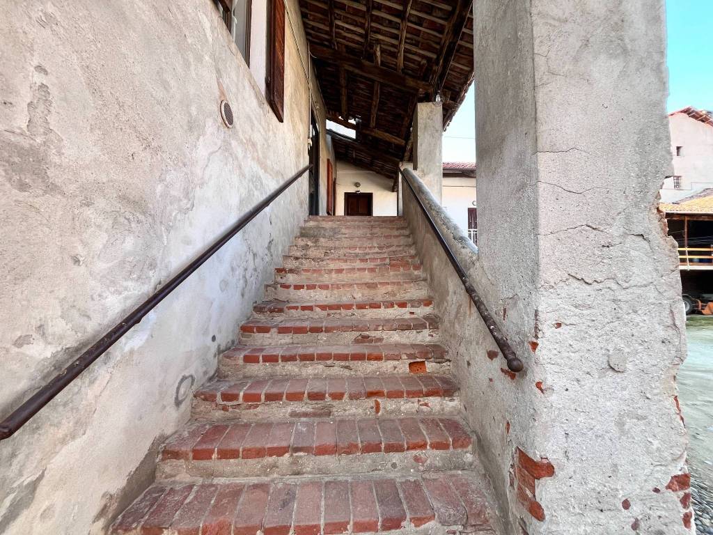 Casa indipendente a Costigliole saluzzo in Via Camillo Benso di Cavour, 8 - Foto 4