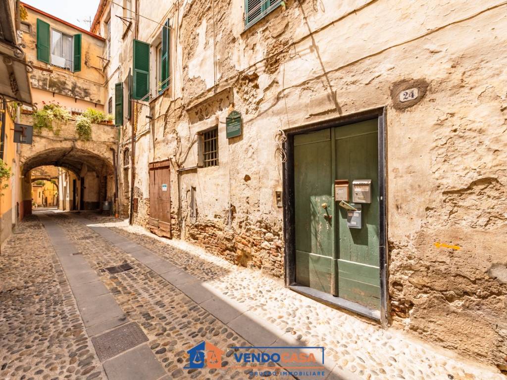 Casa indipendente a Taggia in Via San Dalmazzo, 24 - Foto 3