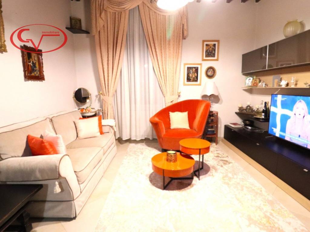 Appartamento a Montevarchi in Via Ammiraglio Burzagli - Foto 4