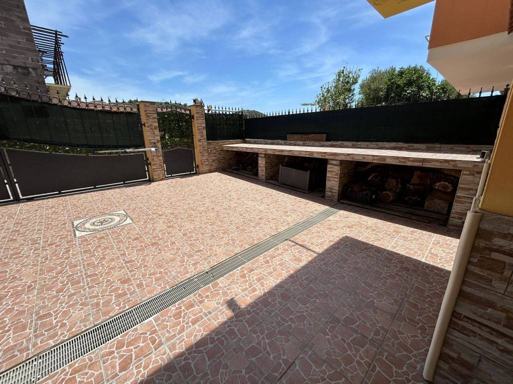 Villetta a schiera a Bosa in Via Generale Ibba Piras - Foto 3