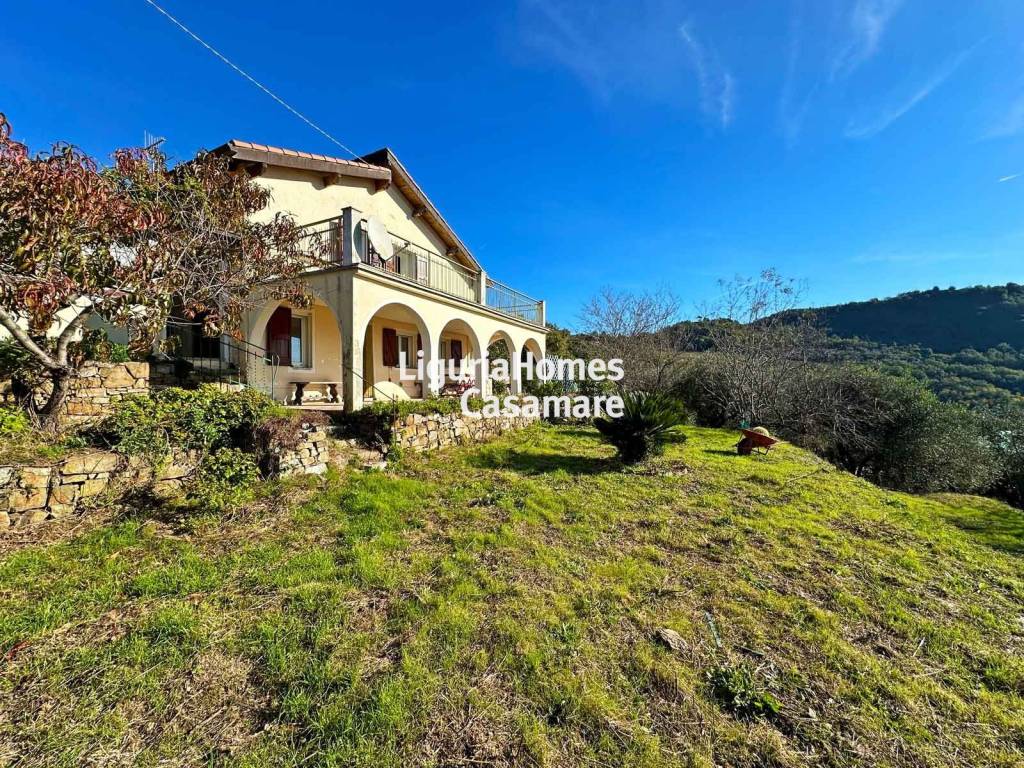 Villa a Dolceacqua in Regione Morghe - Foto 4