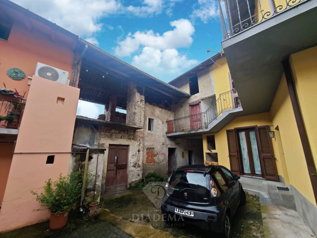 Rustico / casale a Cittiglio in Via Laveno, 23 - Foto 2