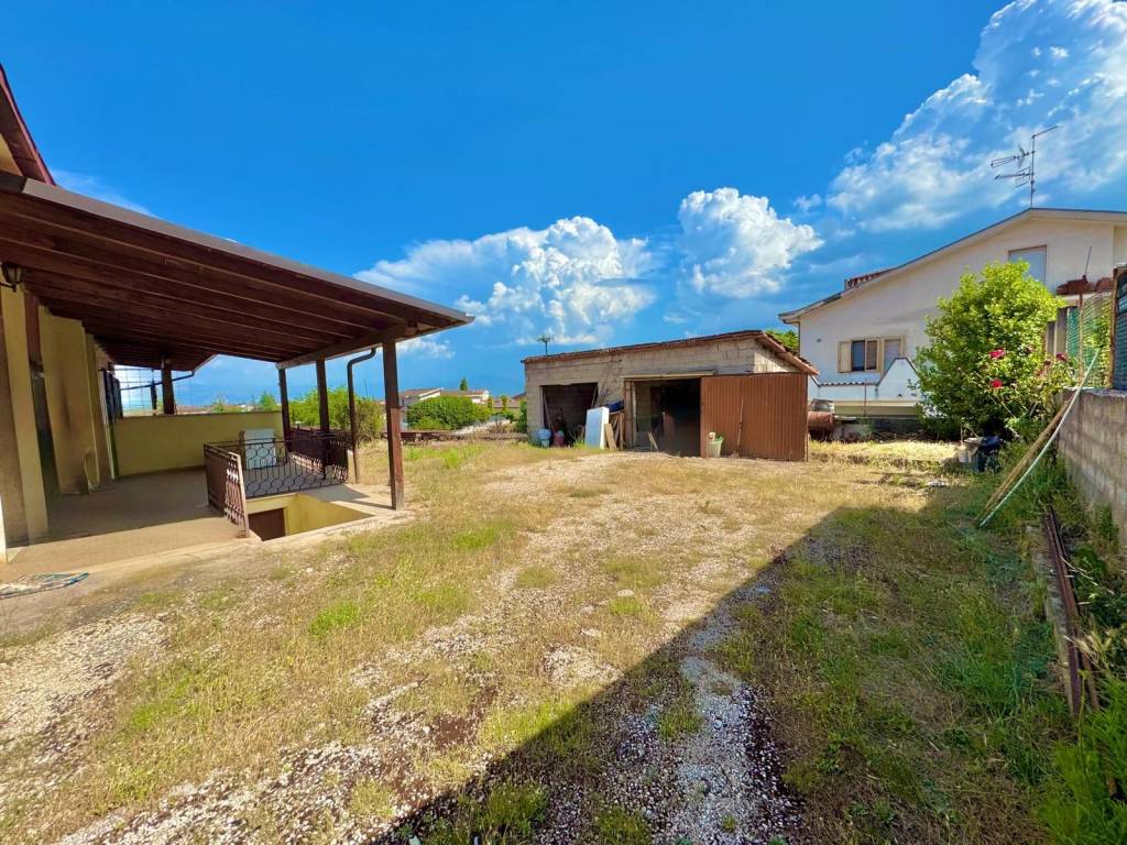 Casa indipendente a Avezzano in Via Antonio Rosmini - Foto 5