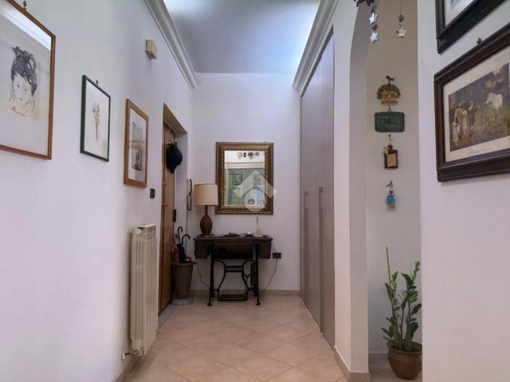 Appartamento a Cosenza in Via Rivocati, 48 - Foto 2