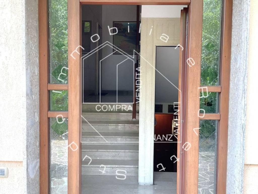 Villa a Cardano al campo in Via per Casorate, 13 - Foto 4