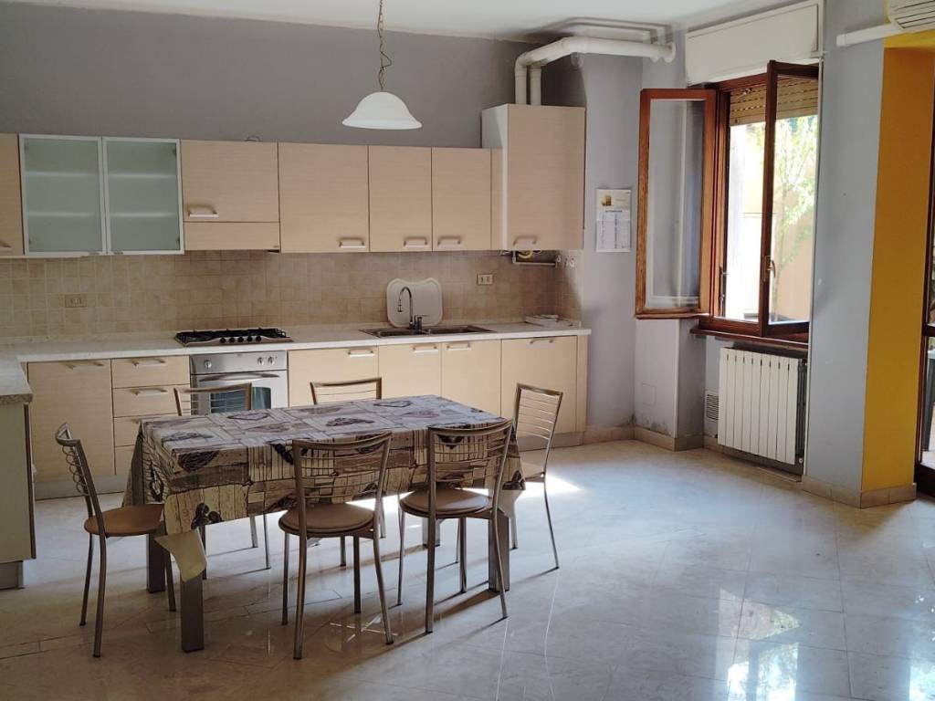 Appartamento a Cremona in Via 11 Febbraio - Foto 2