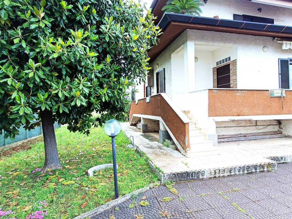 Appartamento a Cisterna di latina in Via Wolfgang Amadeus Mozart, 5 - Foto 4
