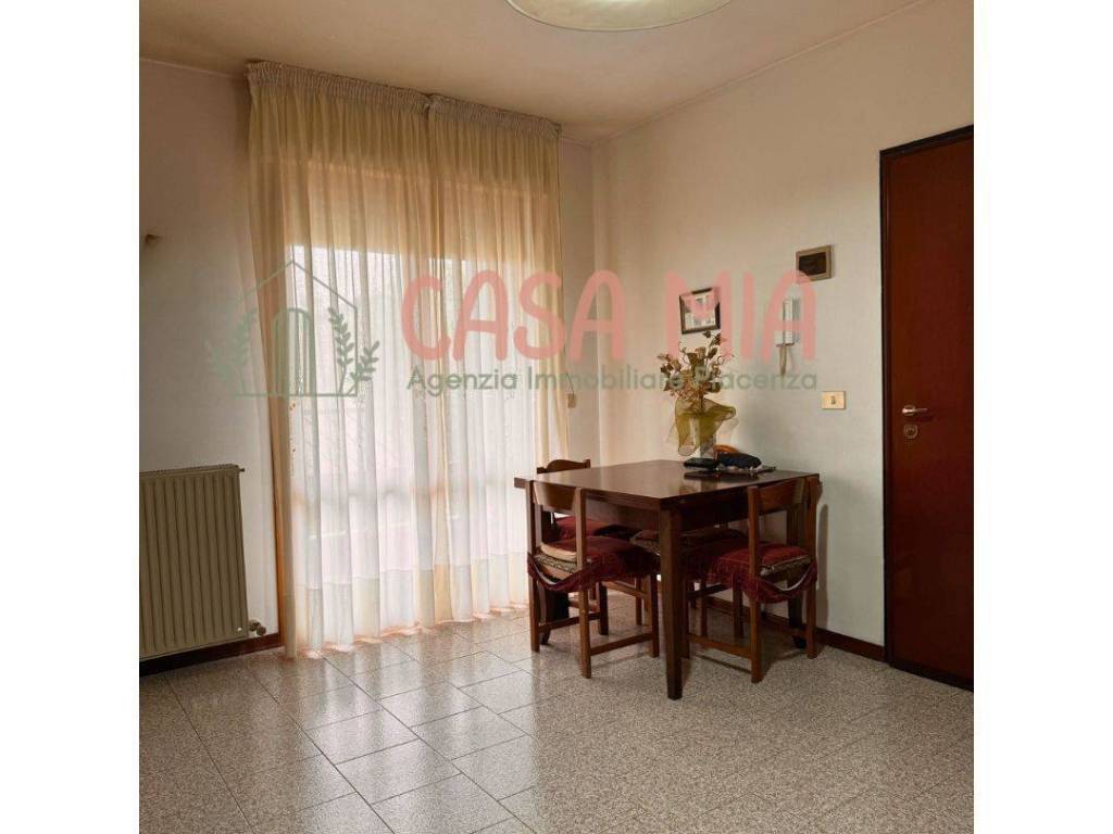 Appartamento a Piacenza in Via Giuseppe Turbini - Foto 3