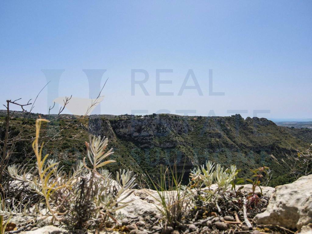 Terreno a Noto in Via Tommaso Fazello, 228 - Foto 2