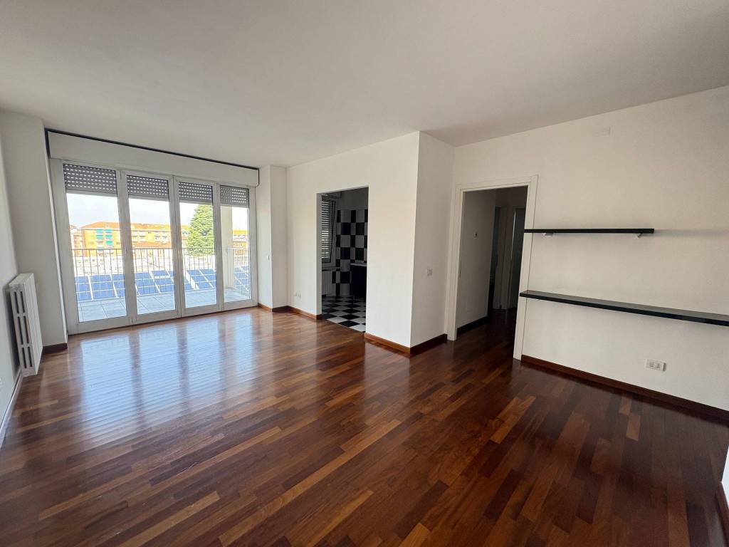 Appartamento a Biella in Via Alfonso Lamarmora, 9 - Foto 2