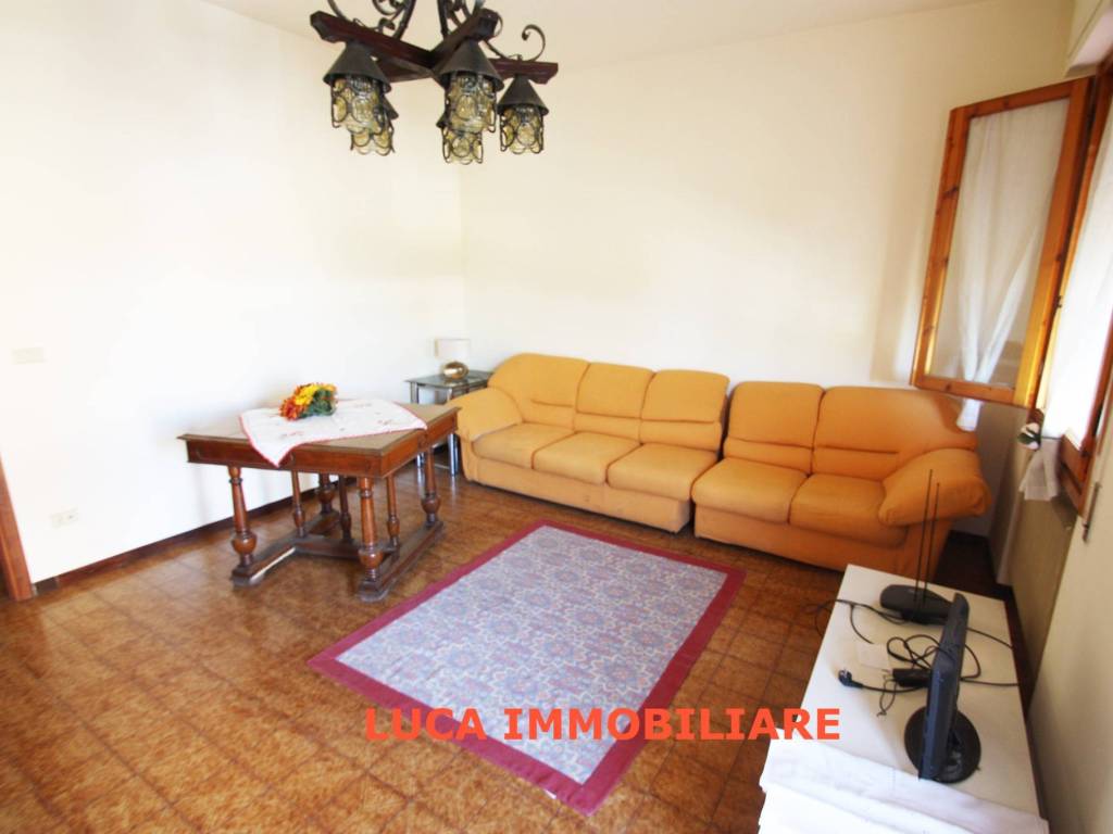 Appartamento a Buggiano in Via Gilberto Giovannini, 11 - Foto 2