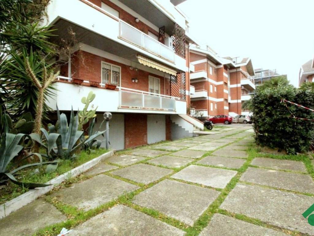 Appartamento a Francavilla al mare in Viale Monte Sirente, 32 - Foto 2