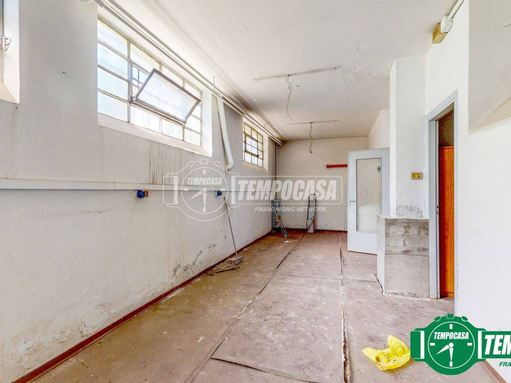 Appartamento a Valenza in Via Rodolfo Morandi - Foto 2