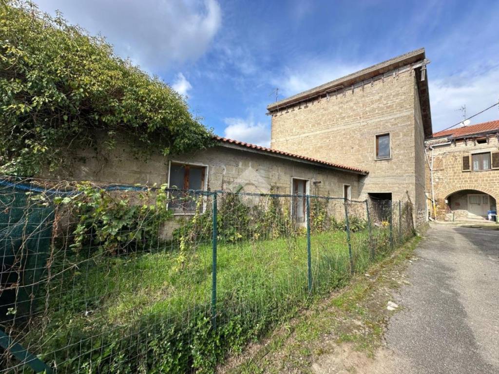 Casa indipendente a Montesarchio in Via Pini - Foto 5