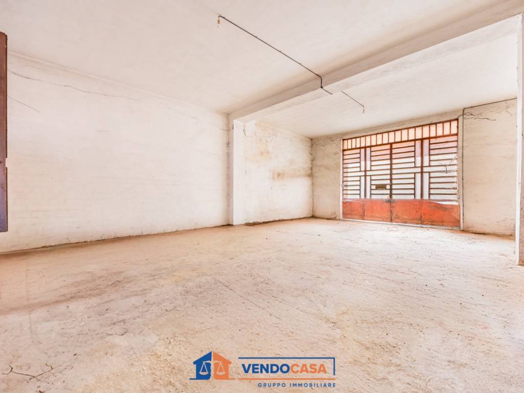 Box / garage a Dogliani in Via Generale Martinengo, 35 - Foto 5