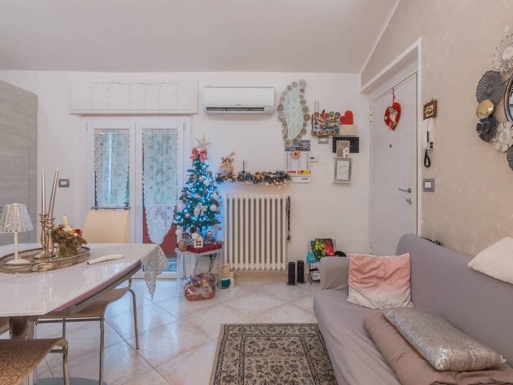 Appartamento a Gradara in Strada Della Romagna - Foto 4