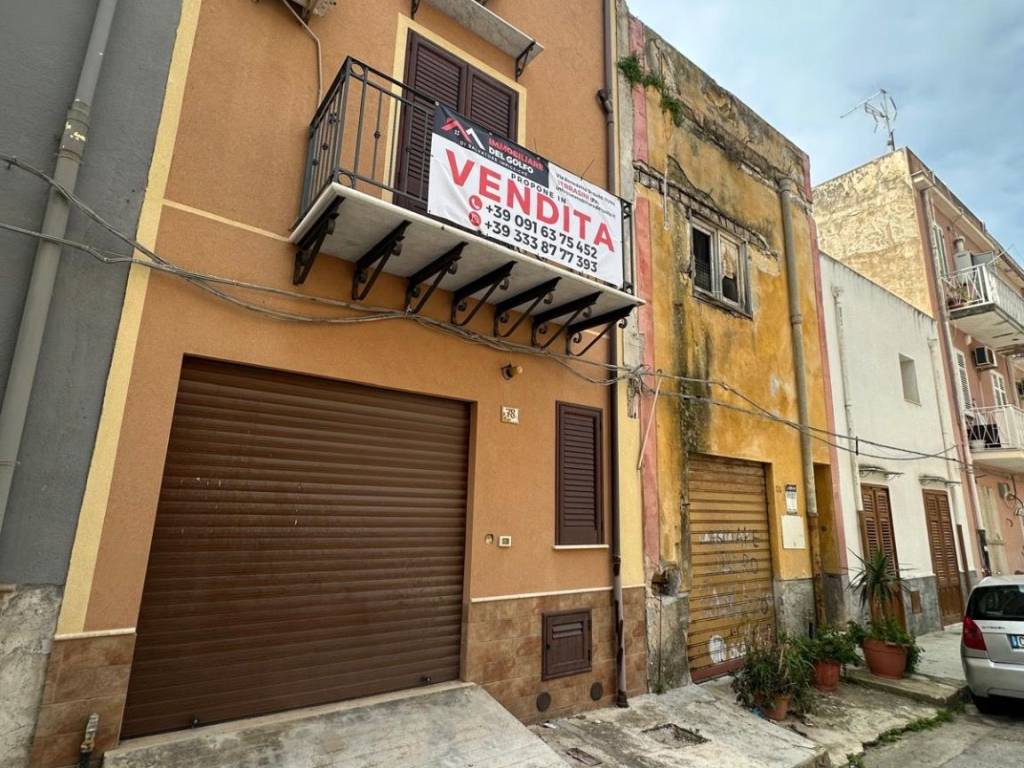 Casa indipendente a Cinisi in Via Filippo Orlando, 95 - Foto 2