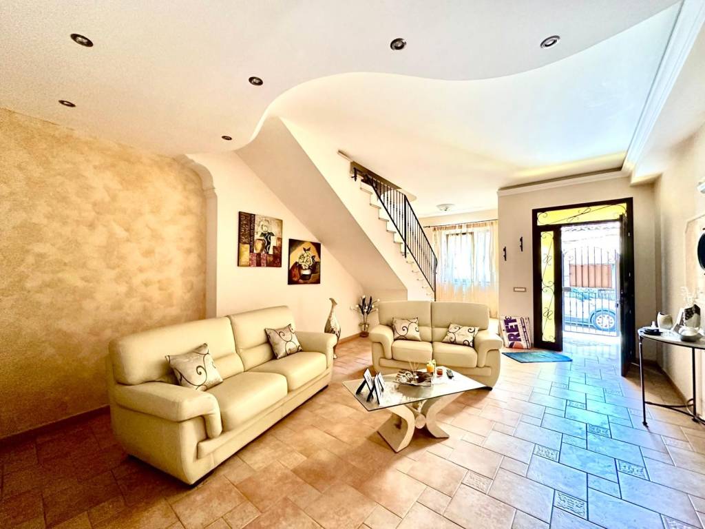 Casa indipendente a Cinisi in Via Filippo Orlando, 95 - Foto 4