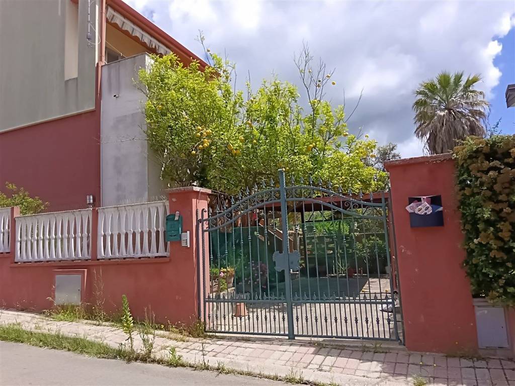 Villa a Carbonia in Via Sguotti, 10 - Foto 3