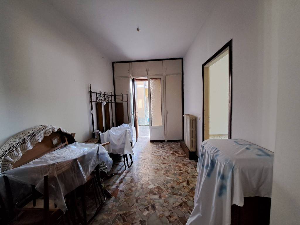 Villa a Tradate in Via Madonna delle Vigne, 5 - Foto 4