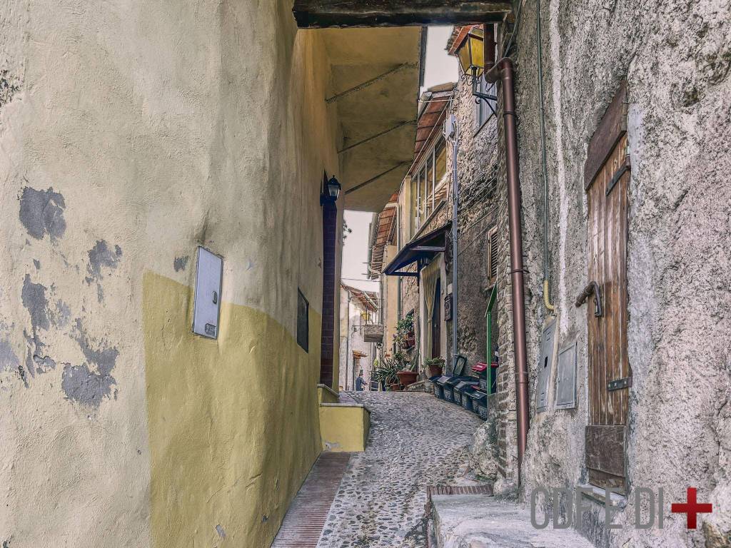 Appartamento a Toffia in Via del Collitrone - Foto 5