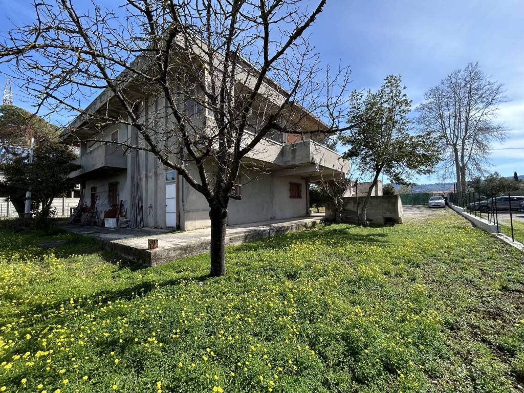 Villa a Cepagatti in Via Nazionale - Foto 5