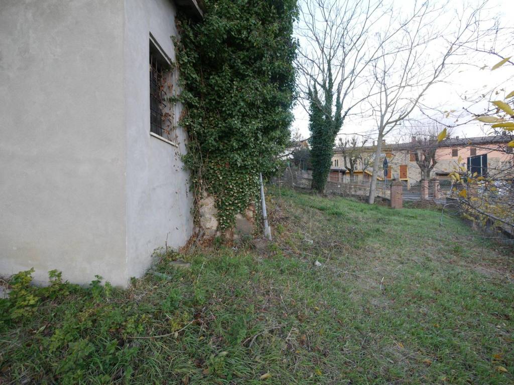 Casa indipendente a Serramazzoni in Via Giardini Nord - Foto 4