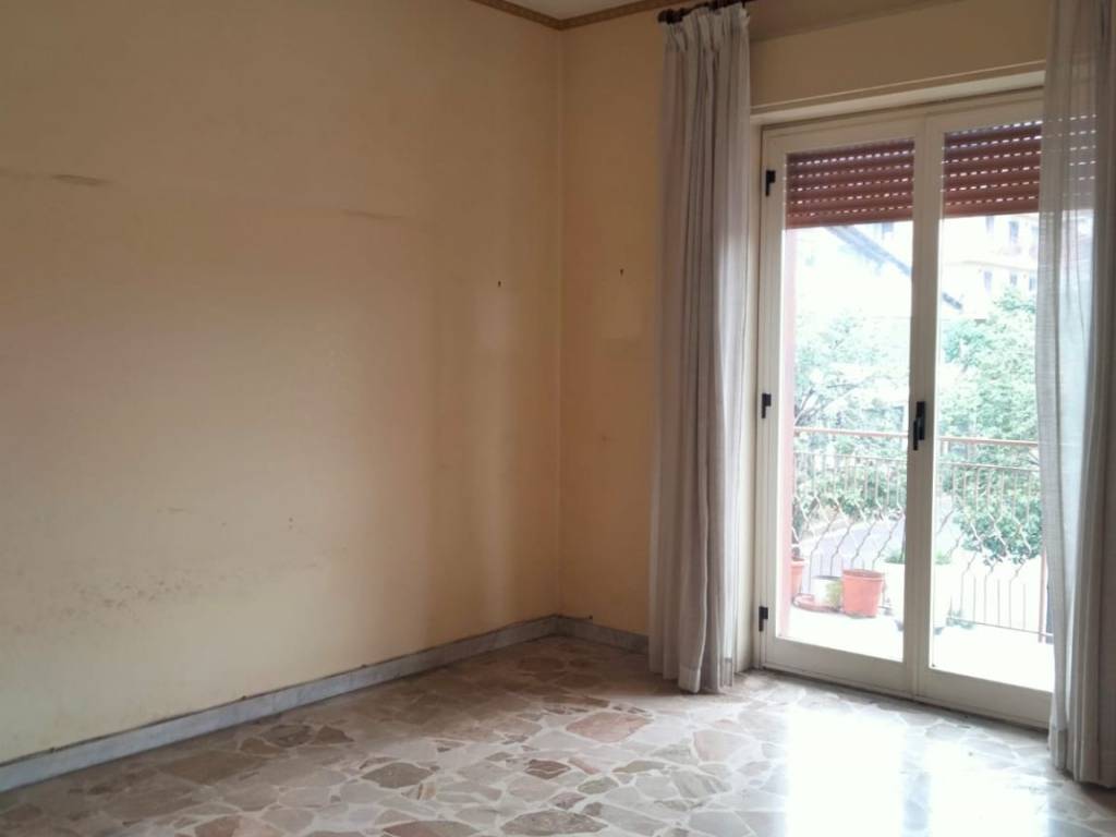 Appartamento a Catania in Via Giacomo Leopardi, 57 - Foto 2
