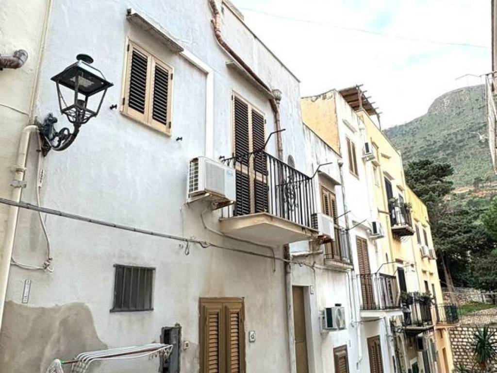 Appartamento a Castellammare del golfo in Via Marcatonio, 13-15 - Foto 4