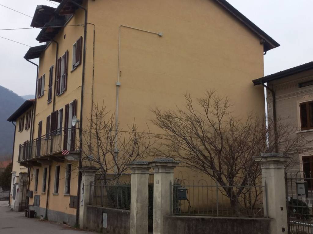 Appartamento a Cuvio in Via Giuseppe Verdi, 7 - Foto 2