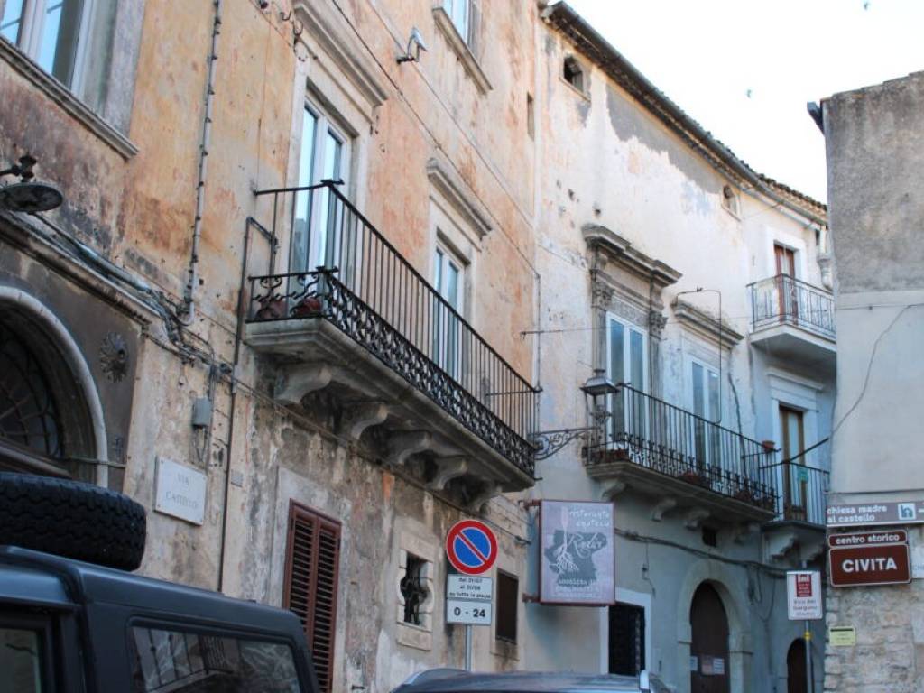 Appartamento a Vico del gargano in Via Michele Cilenti, 1 - Foto 2