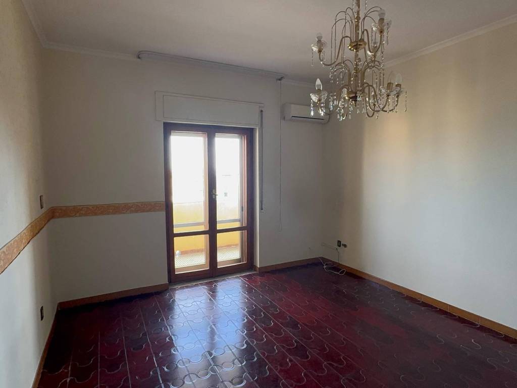 Appartamento a Crotone in Via Corrado Alvaro, 33 - Foto 4