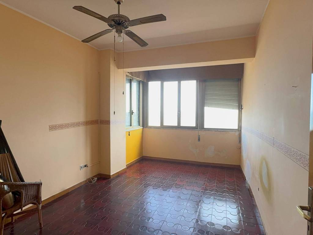 Appartamento a Crotone in Via Corrado Alvaro, 33 - Foto 5