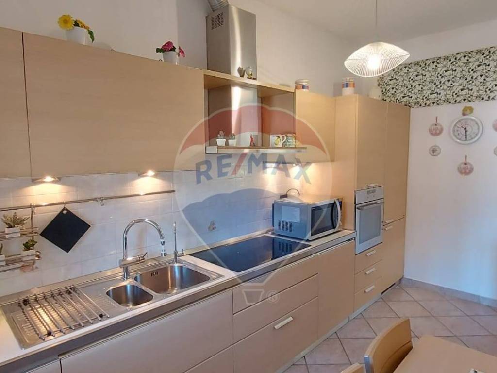 Appartamento a Cuvio in Via Erminia Maggi, 19 - Foto 2