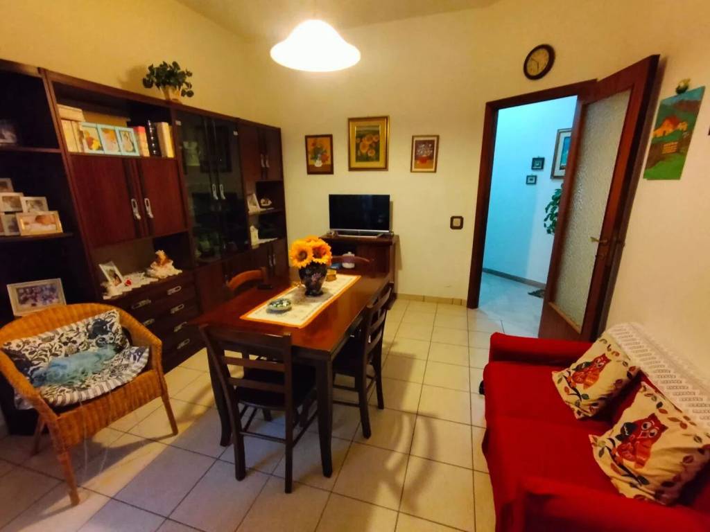 Appartamento a Falconara marittima in Via Marche - Foto 2